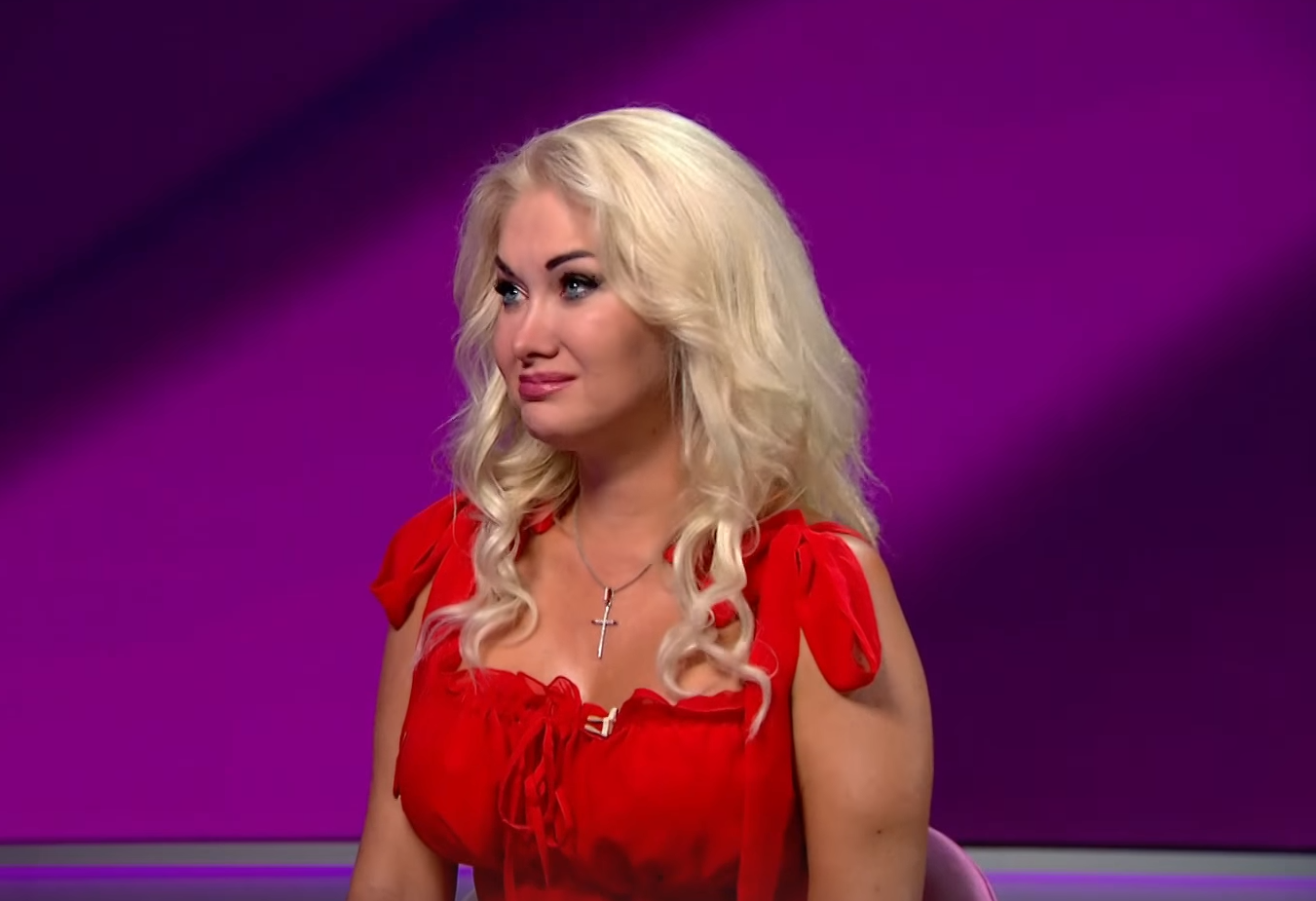 &quot;Был под вражеским танком&quot;. Бужинская рассказала, как брат чудом спасся на фронте